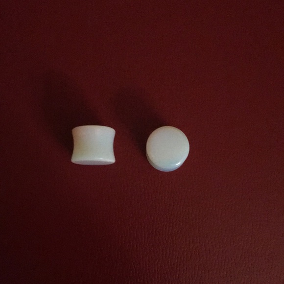 9/16 opal plugs - Picture 2 of 3